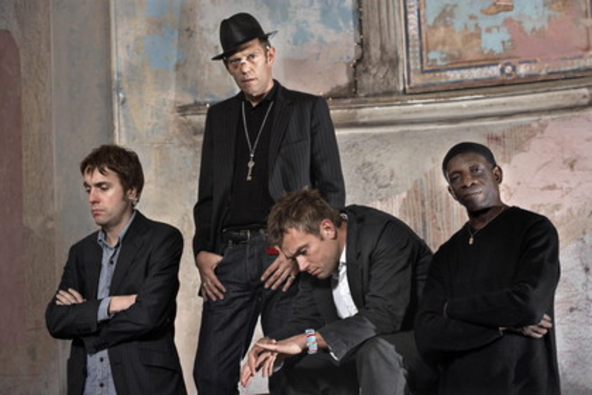 Live beim Frequency: The Good, The Bad & The Queen