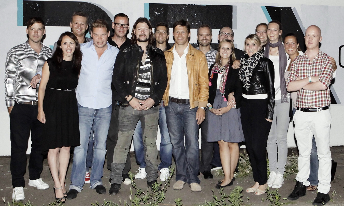 Bei der Albumpräsentation: das Universal-Team um President Frank Briegmann (M.) und Rea Garvey