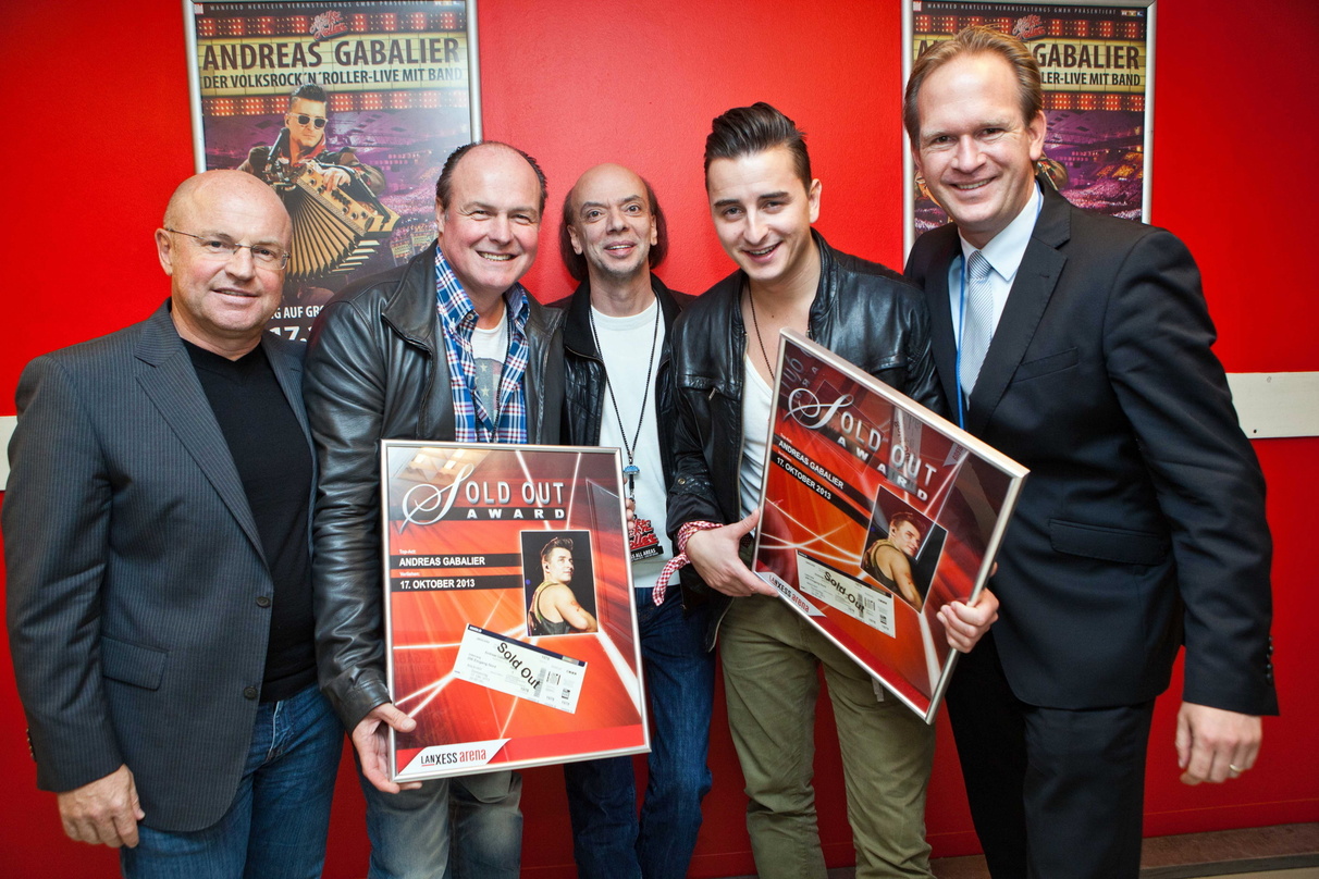 Beim Konzert in Köln (von links): Fred Handwerker, Klaus Bartelmuss, Manfred Hertlein, Andreas Gabalier und Stefan Löcher