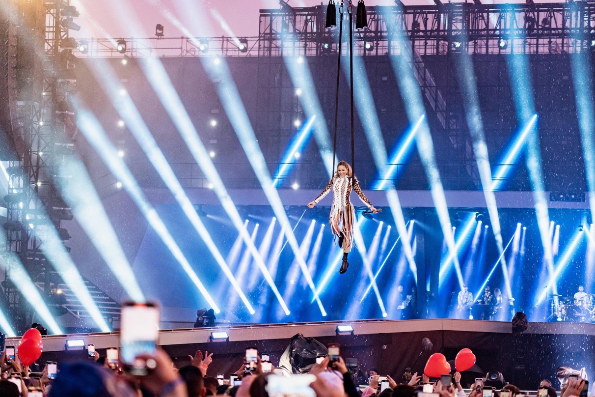 Flog wieder über das Gelände: Helene Fischer bei ihrem Konzert auf dem Münchner Messegelände