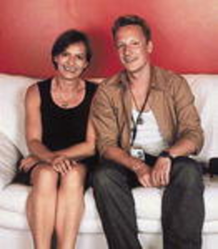 Da waren sie noch ein Team: Krupka mit eastwest-Chef Markus Bruns auf der Popkomm.-Couch von musikwoche.de