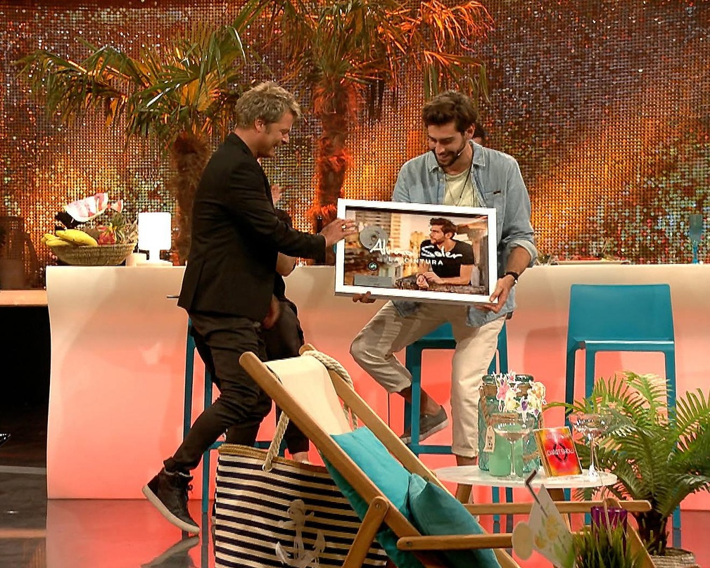 Bei der Award-Übergabe: Oliver Geissen (links) und Alvaro Soler