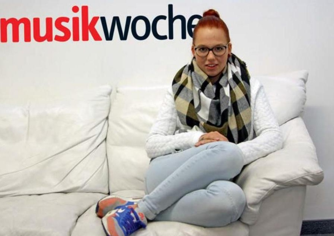 Sprach auf der MusikWoche- Couch über die verschiedenen Produzenten ihres neuen Albums: Stefanie Heinzmann