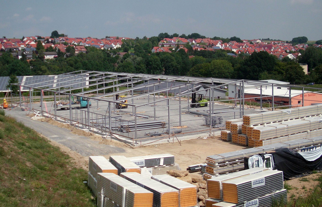 "Weichenstellung für die Zukunft": cms baut neues Logistikzentrum