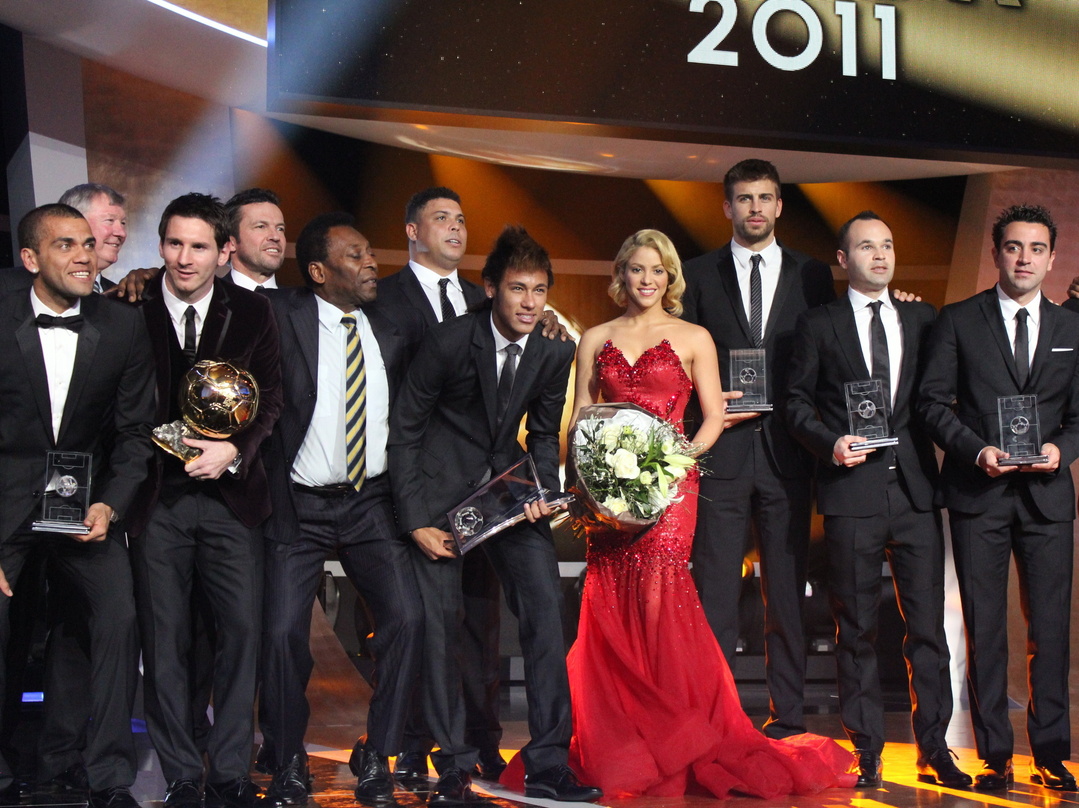 Bei der "FIFA Ballon D'Or"-Wahl überreichte Shakira der Japanerin Homare Sawa den Preis als Weltfußballerin des Jahres. Anschließend ließ sich die kolumbianische Sängerin, die 2010 zusamme...