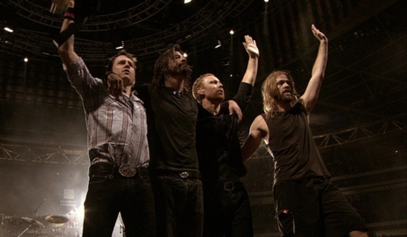 Vertreiben sich die Wartezeit bis zu den MTV Awards mit einem Clubkonzert: Foo Fighters