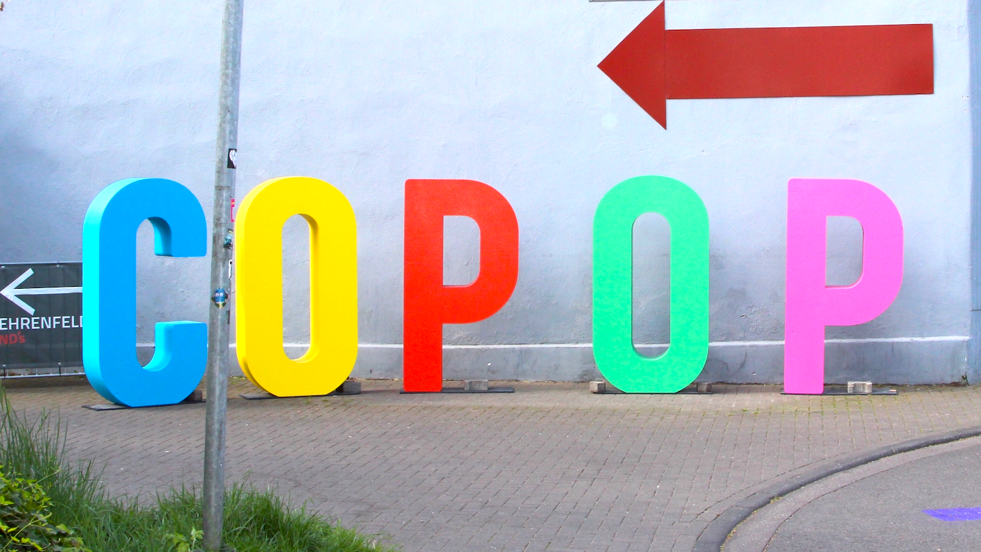 da8bb85a c556 4361 bd12 7c08ecf3d4e0 Buntes Programm: die c/o pop Convention steigt auch 2024 wieder rund ums Herbrand's in Köln-Ehrenfeld.