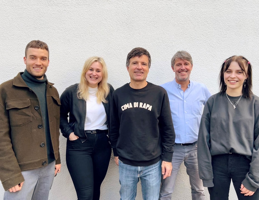 Bilden die Berliner Niederlassung von Wagram Music (von links): André Christians (Project Manager), Deborah Brzezinski (Head of Promotion and Marketing), Stefan Wittich (Head of Music), Ol...