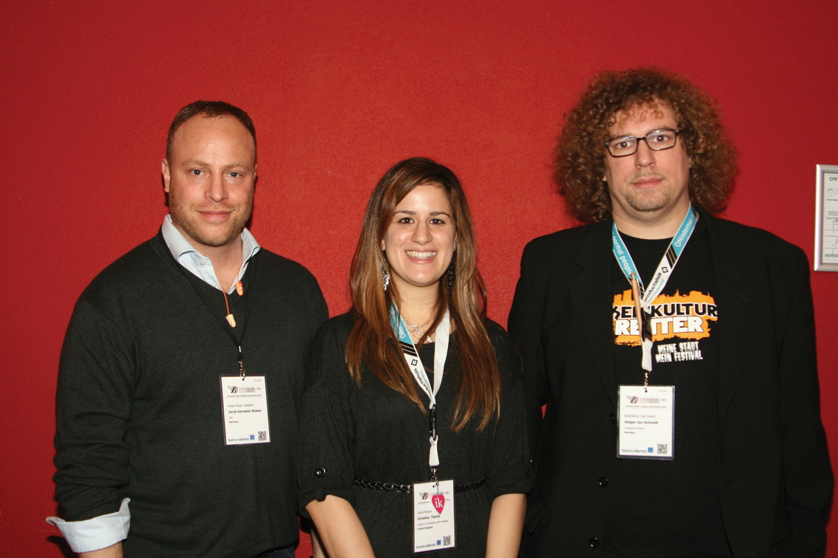 Auch in Amsterdam vor Ort: die Umweltaktivisten Jacob Bilabel (l., Green Music Initiative), Christina Tsiarta (Julie's Bicycle) und Holger Jan Schmidt (BNPD/Rheinkultur/Green Events Confer...