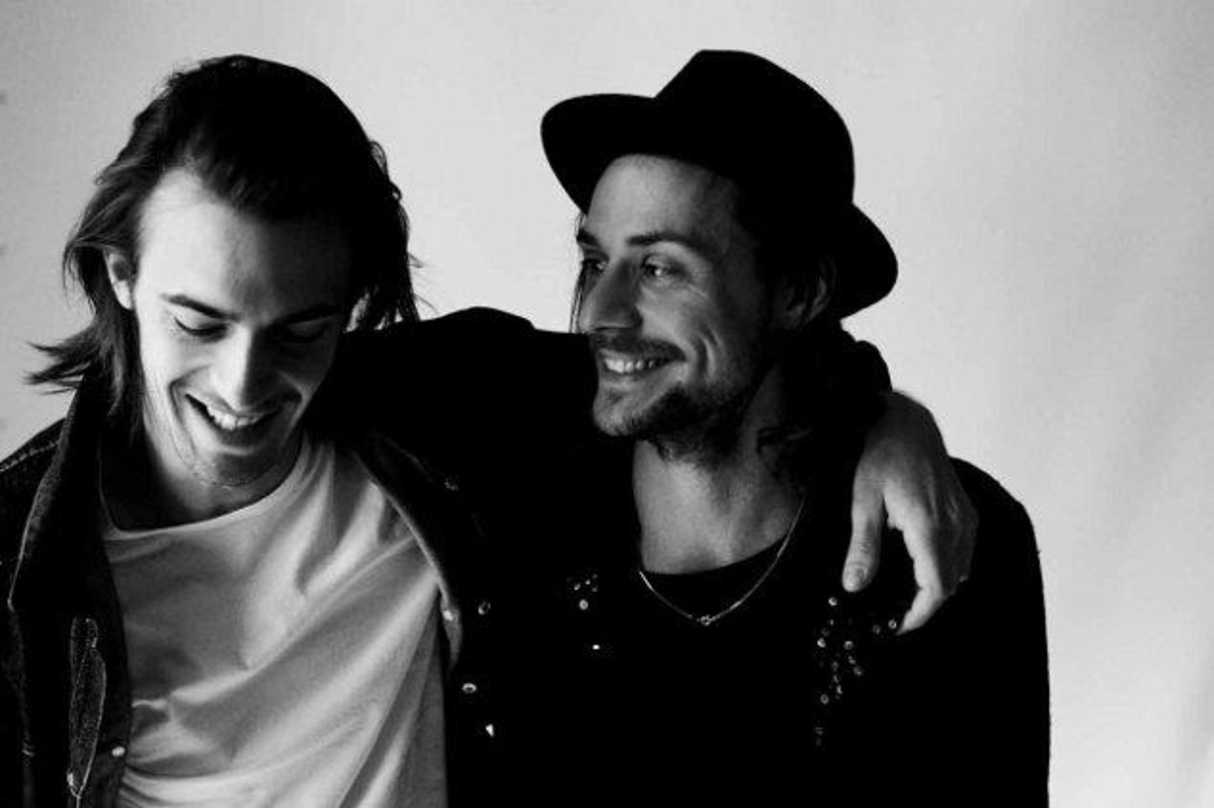 Tourt nun mit Sparta Booking: das Duo Milliarden
