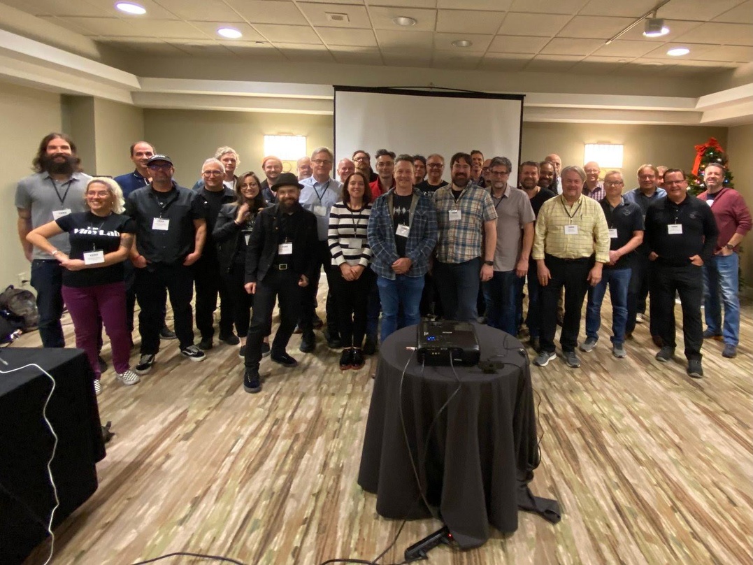 Trafen sich jüngst bei Hand Drawn Pressing in Dallas: die Mitglieder der Vinyl Record Manufacturing Association