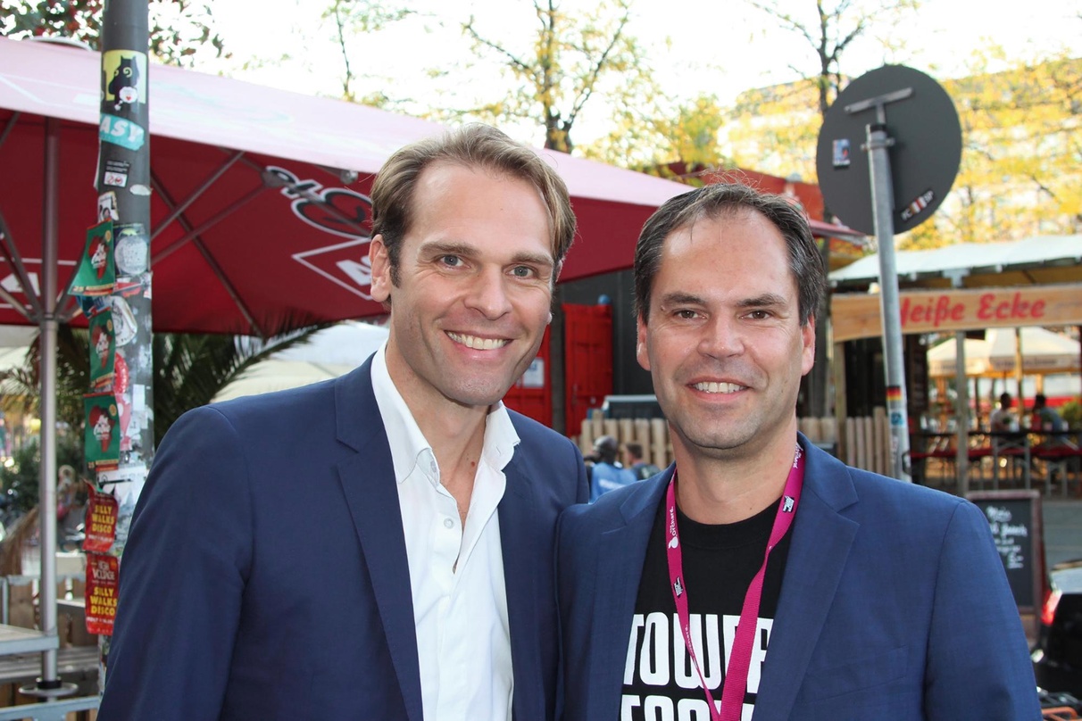 Zufrieden mit der Entwicklung der Offiziellen Deutschen Charts: Florian Drücke (links) und Mathias Giloth