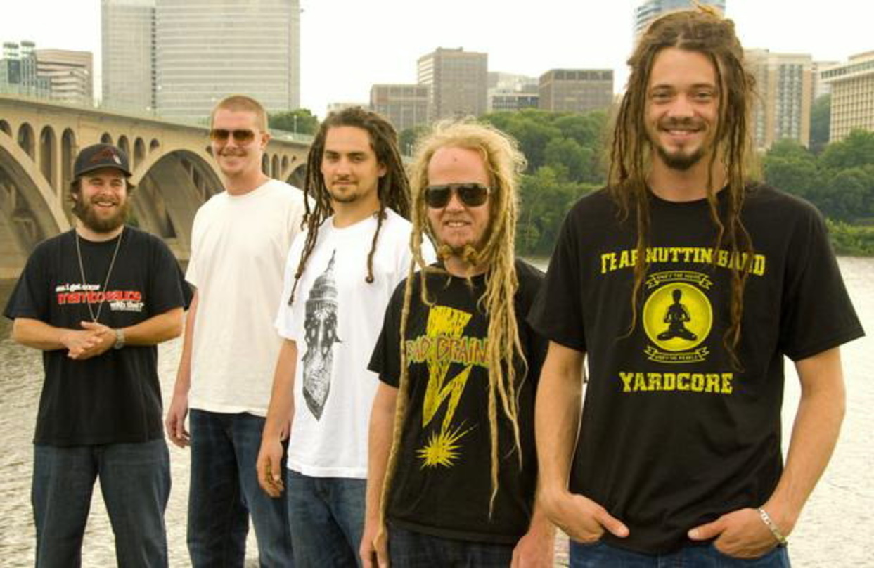 Mischen Reggae und HipHop mit Rock: Soldiers Of Jah Army