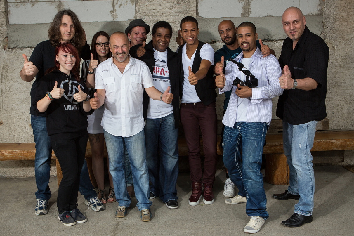 Hatten viel Spaß im Studio: Sydney Youngblood, Jesse Ritch und ihre Partner