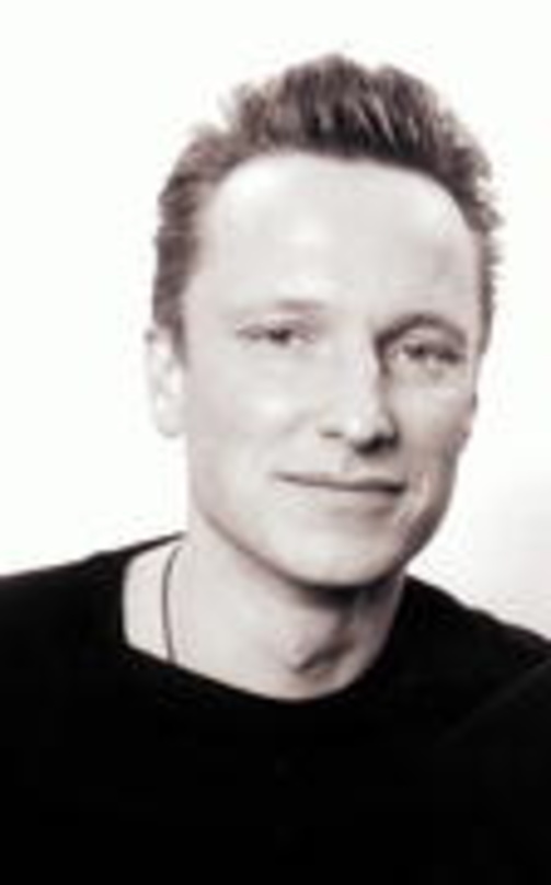 e0b9ddf7f8903fb24706192dbf414c1e266ebfb2a6d078dbdf6b35ff9a4d7050 Erntet und sät: Markus Bruns