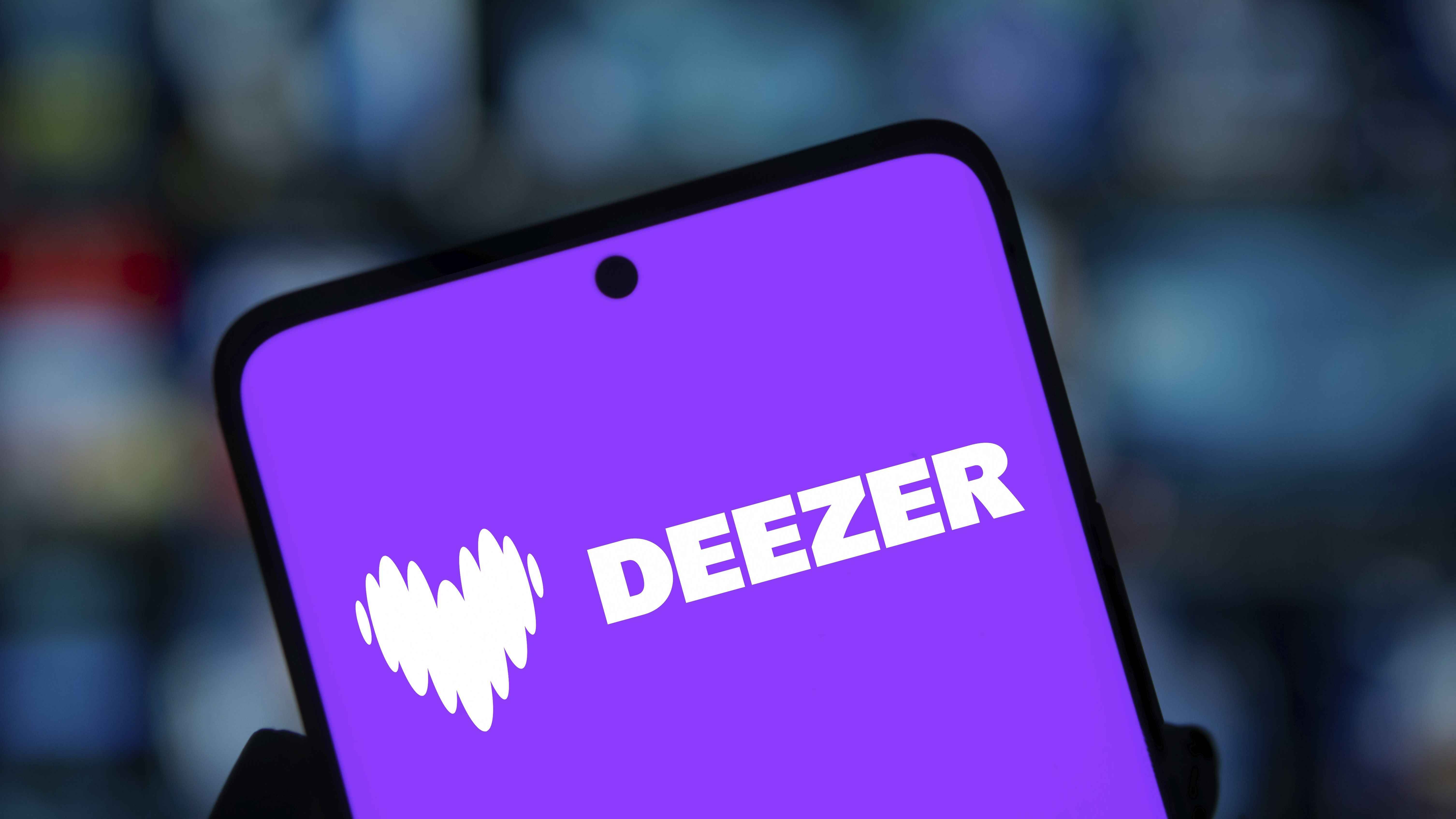 Möchte keine komplett KI-generierte Musik im Algorithmus: der französische Streamingdienst Deezer.