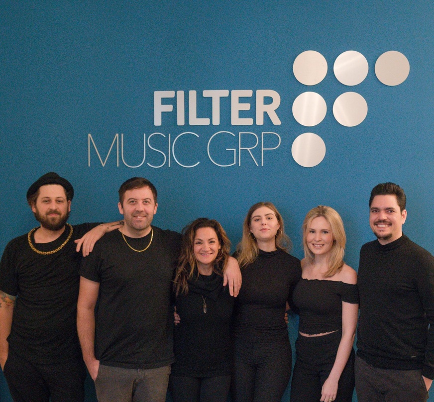 Gehen gemeinsame Wege (von links): Philipp Herder (Head Of Filter Booking), Tobias Herder (Head Of Filter Records), Raffaela Travisano (Head Of Surya Musica), Jana Schippmann (Projektmanag...