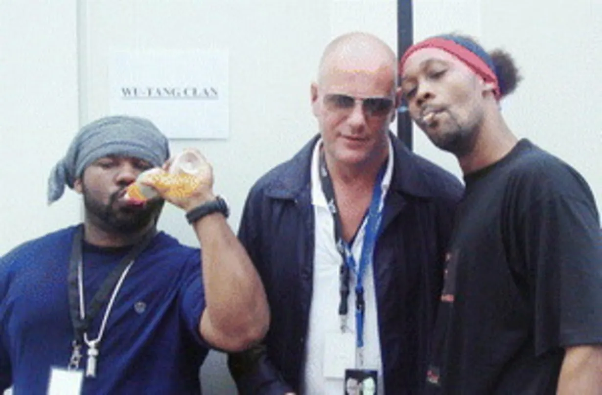 Warten auf "8 Diagrams": Jörg Hacker mit Raekwon (l.) und RZA (r.)