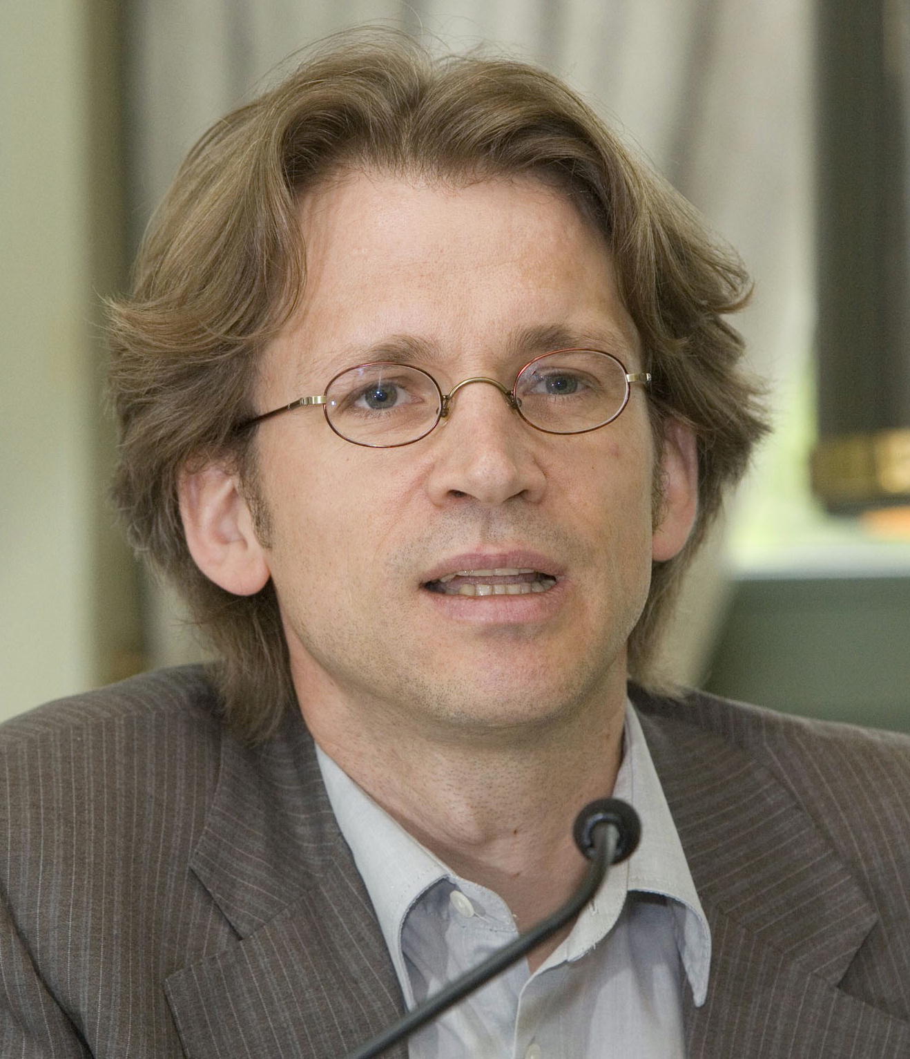Gernot Gehrke