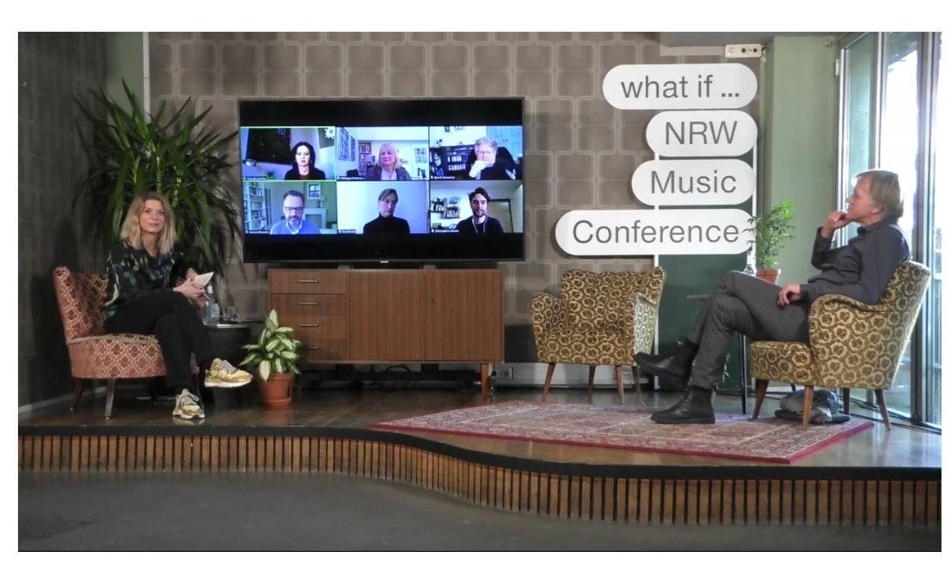 Sprachen über das pop-Board NRW: Moderatorin Anja Backhaus und Norbert Oberhaus mit Teilnehmern der NRW Music Conference