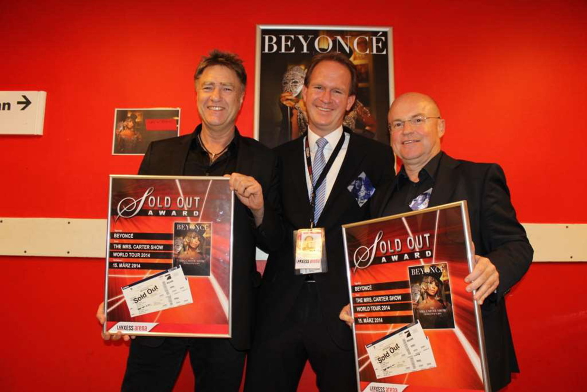 Konnten zweimal die Lanxess Arena ausverkaufen (von links): Johannes Wessels (Geschäftsführer mpc music pool concerts), Stefan Löcher (Arena Management) und Fred Handwerker (handwerker Pro...