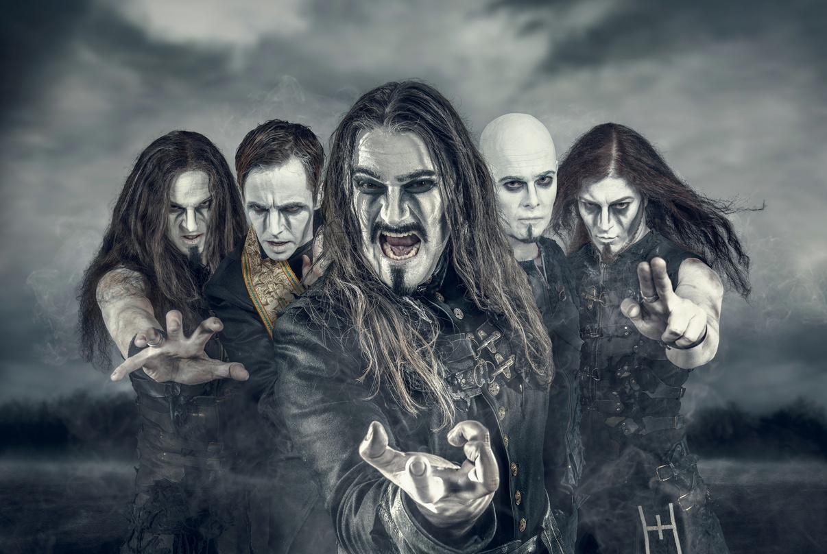 Lassen es live krachen beim Metal Hammer Paradise 2014: Powerwolf