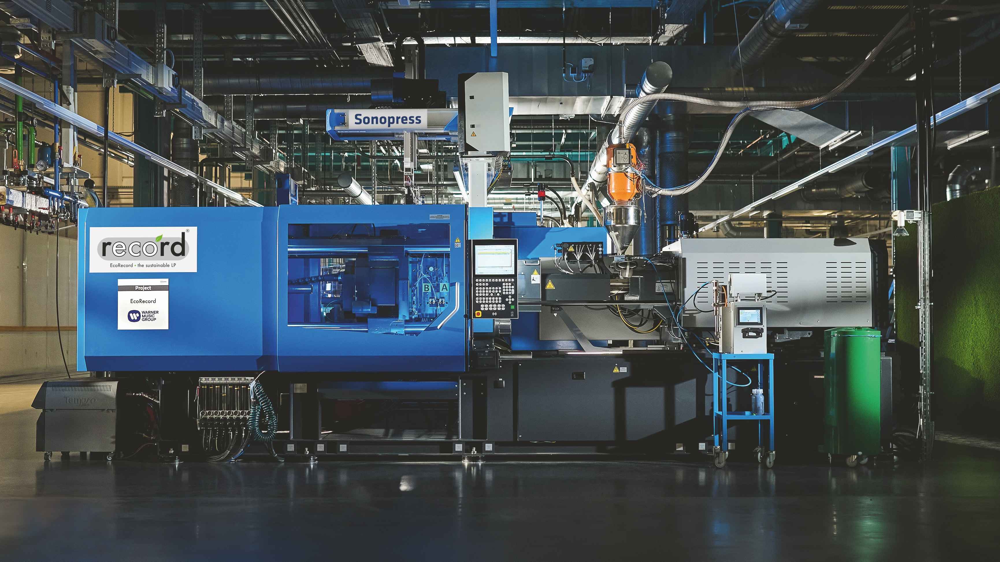 e6858283 d230 40e7 ad9b 1dacd49f4daa Hier entsteht die EcoRecord: eine neue Spritzgussmaschine von Sonopress.