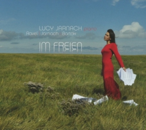 Lucy Jarnach – Im Freien