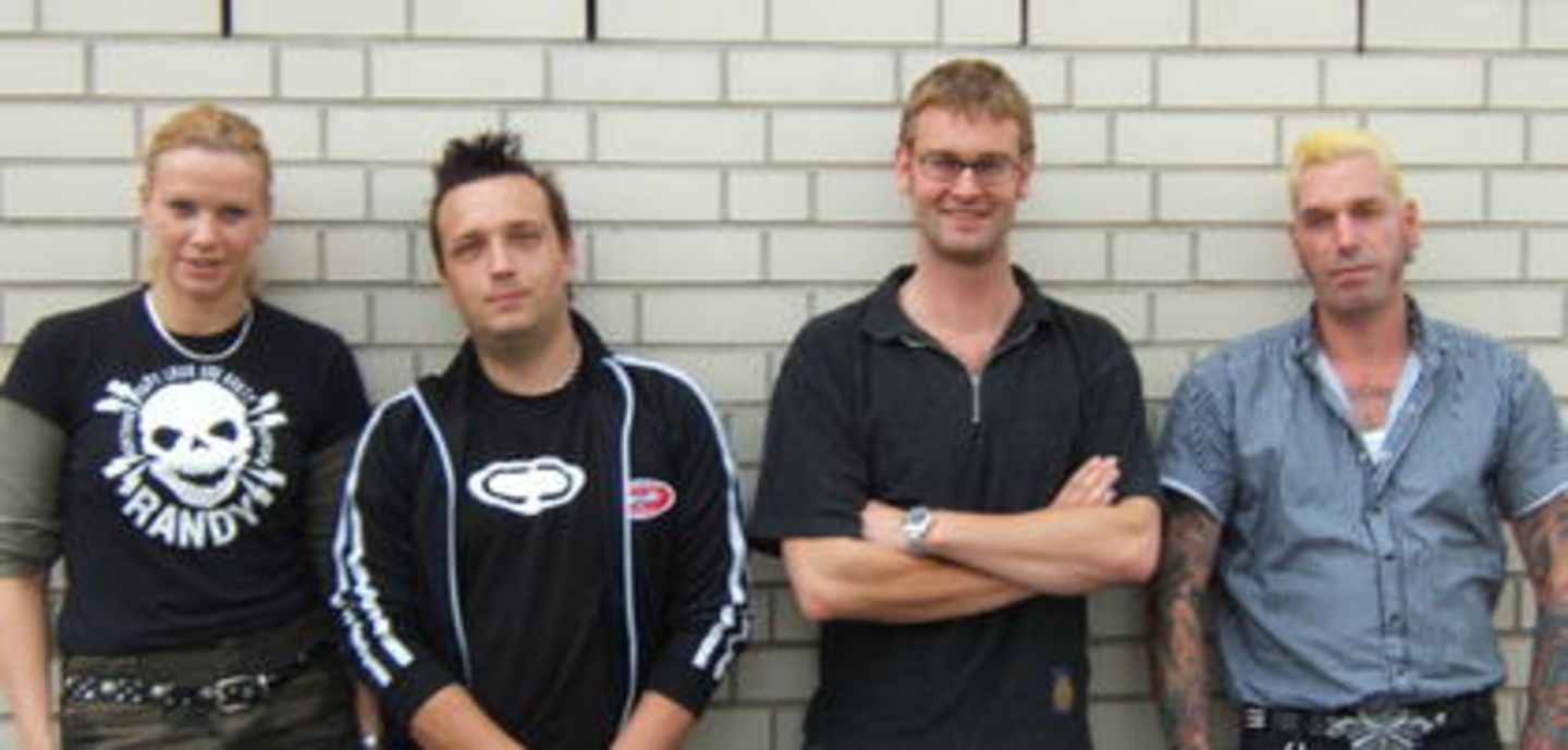 Partner (v.l.n.r.): Claudia Mangels (Labelassistenz SPV), Tobias Falarz (PLY), Martin Ruder und André Bahr (PLY)