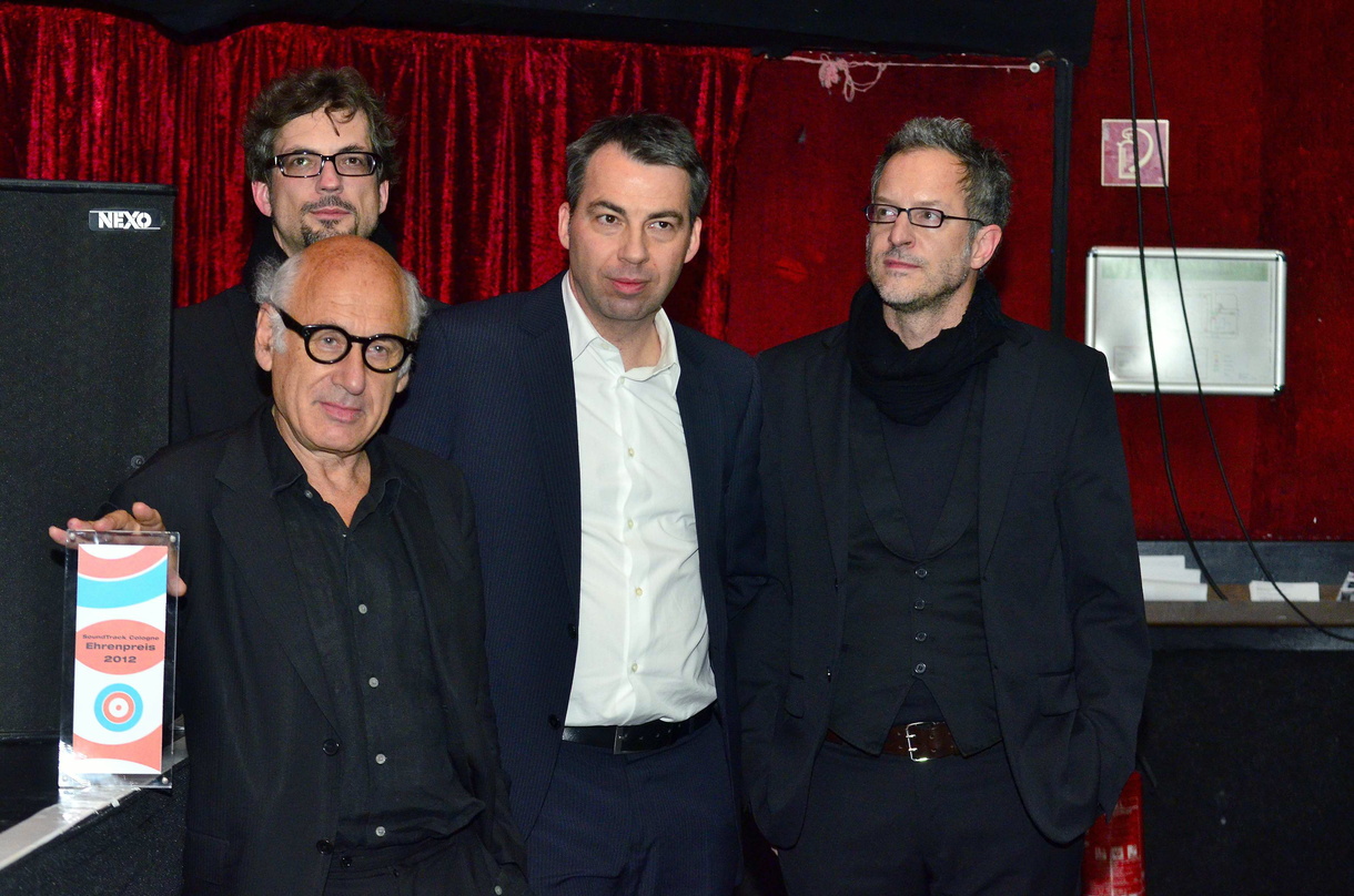 Bei SoundTrack_Cologne 2012: Ehrenpreisträger Michael Nyman (vorn, links) mit (von links) Matthias Hornschuh, Michael P. Aust und Matthias Kapohl