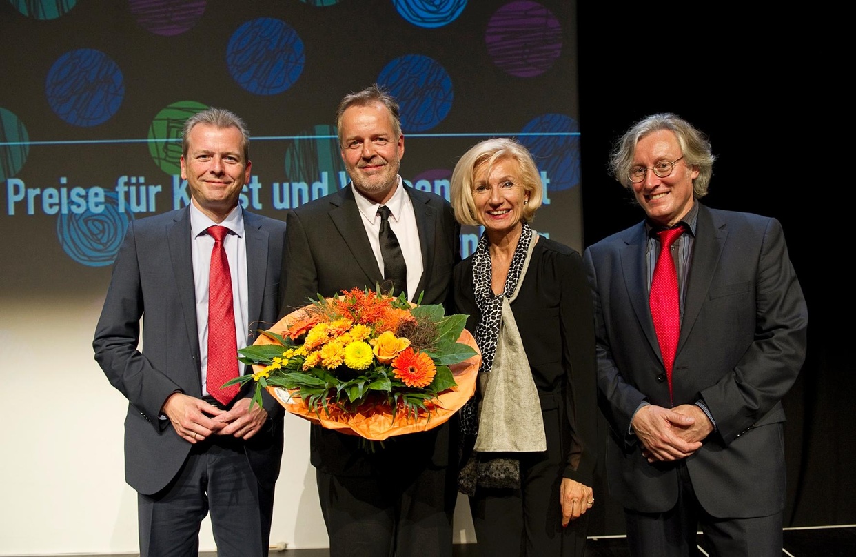 Bei der Preisübergabe (von links): Dr. Ulrich Maly, Wolfgang Haffner, Nürnbergs Kulturreferentin Prof. Dr. Julia Lehner und Roland Spiegel