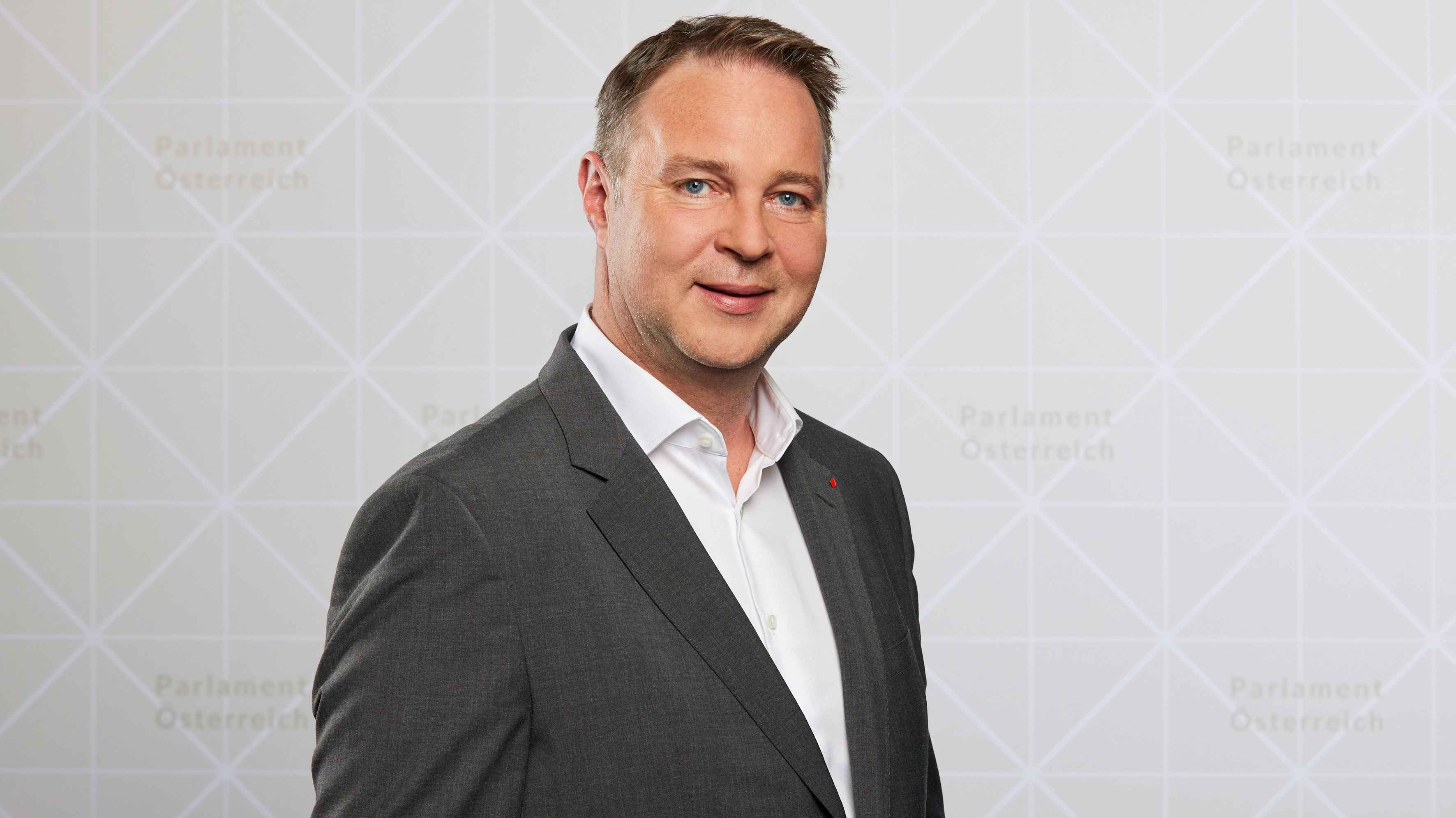 Wolle "Vielfalt sichtbar machen, neue Potenziale entfalten und Räume schaffen, in denen Musik uns alle zusammenführt": Andreas Babler (Bundesminister für Wohnen, Kunst, Kultur, Medien und ...