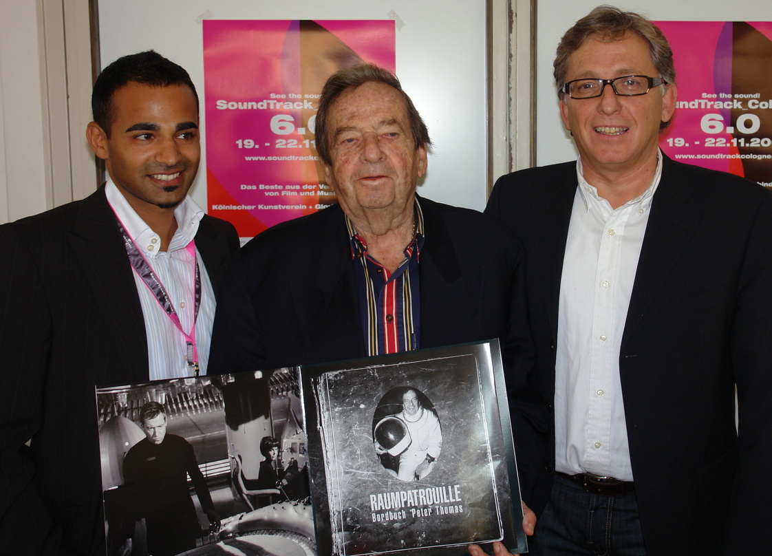 Präsentierten ihr gemeinsames Projekt (v.l.n.r.): Labelmanager Kadir Karakaya, Komponist und Arrangeur Peter Thomas und Bavaria-Sonor-Geschäftsführer Dr. Rolf Moser