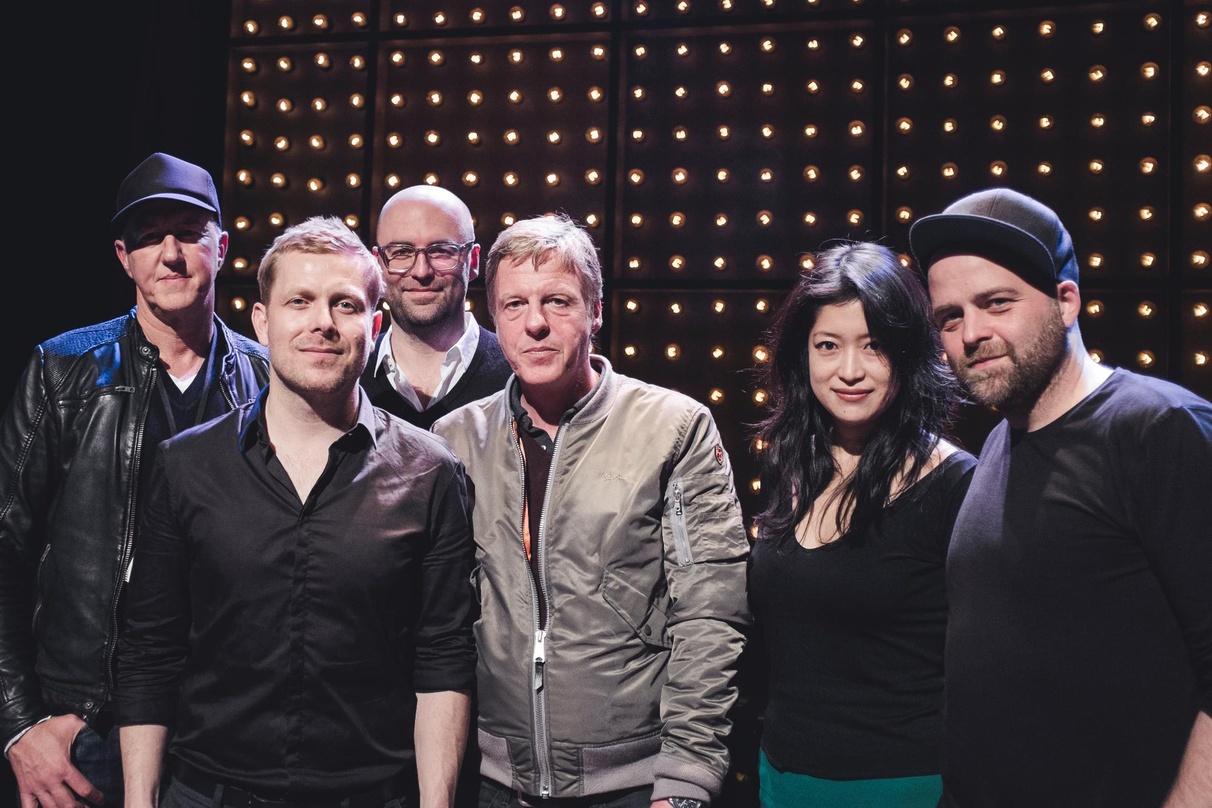 Blicken auf eine erfolgreiche Tour zurück (von links): Alexander Maurus (Management Wanderlust Entertainment), Nils Wülker, Christian Gerlach (Geschäftsführer Neuland Concerts), Thomas Wol...