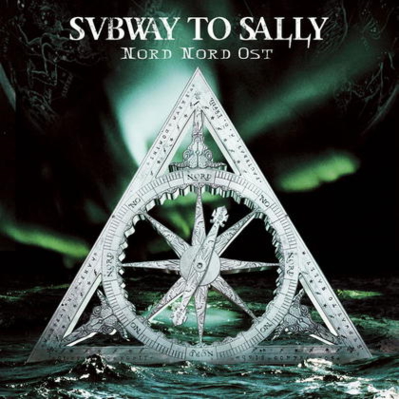 Treffen mit ihrem ungewöhnlichen Stil ins Schwarze: Subway To Sally mit "Nord Nord Ost"