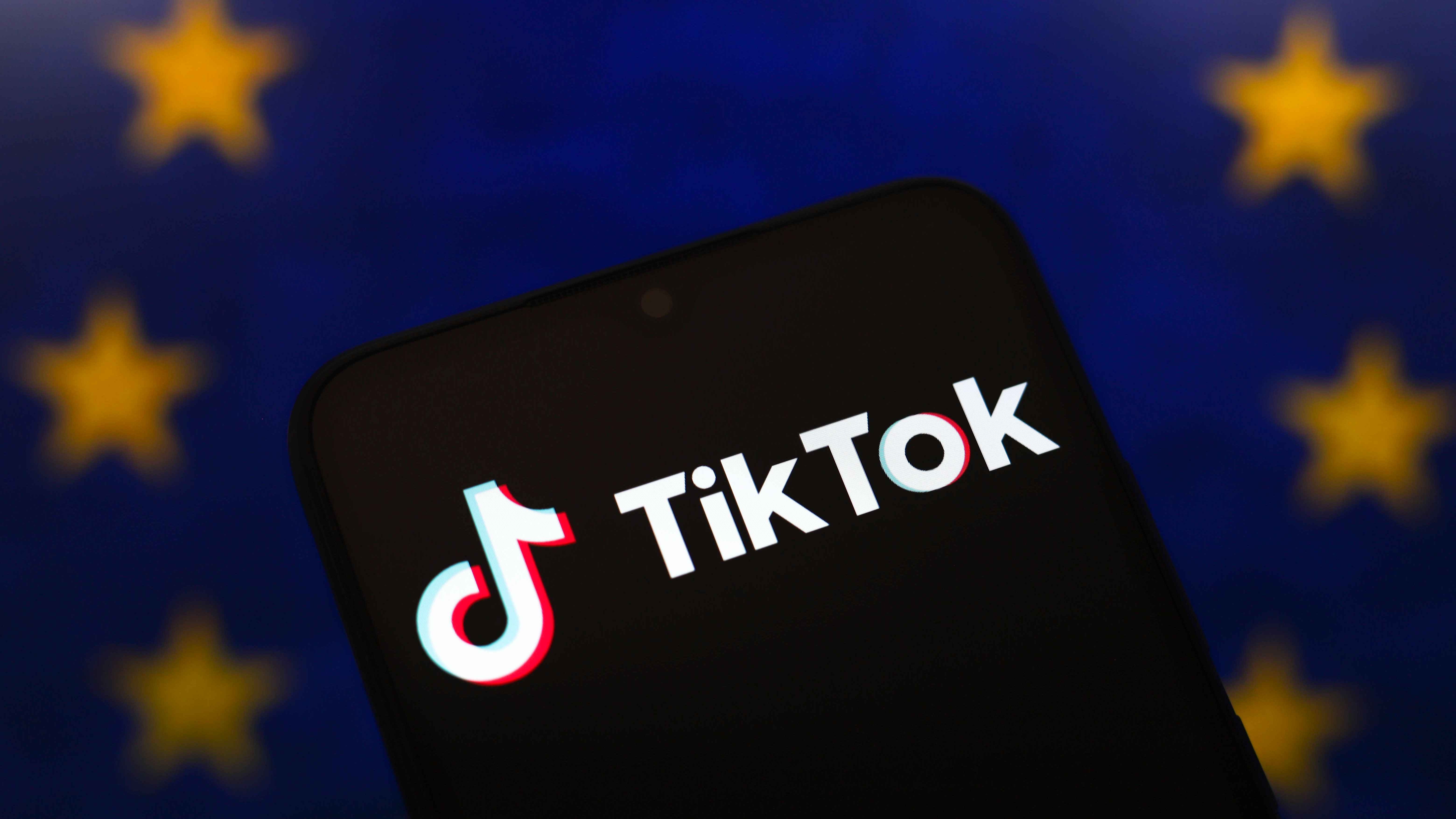 Arbeitet weiterhin mit ICE zusammen: TikTok.