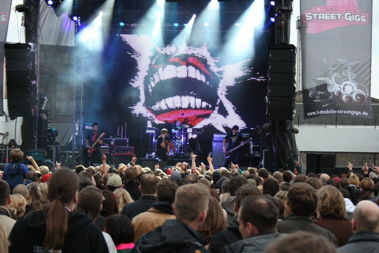 Spielten zwischen Autowracks: Billy Talent