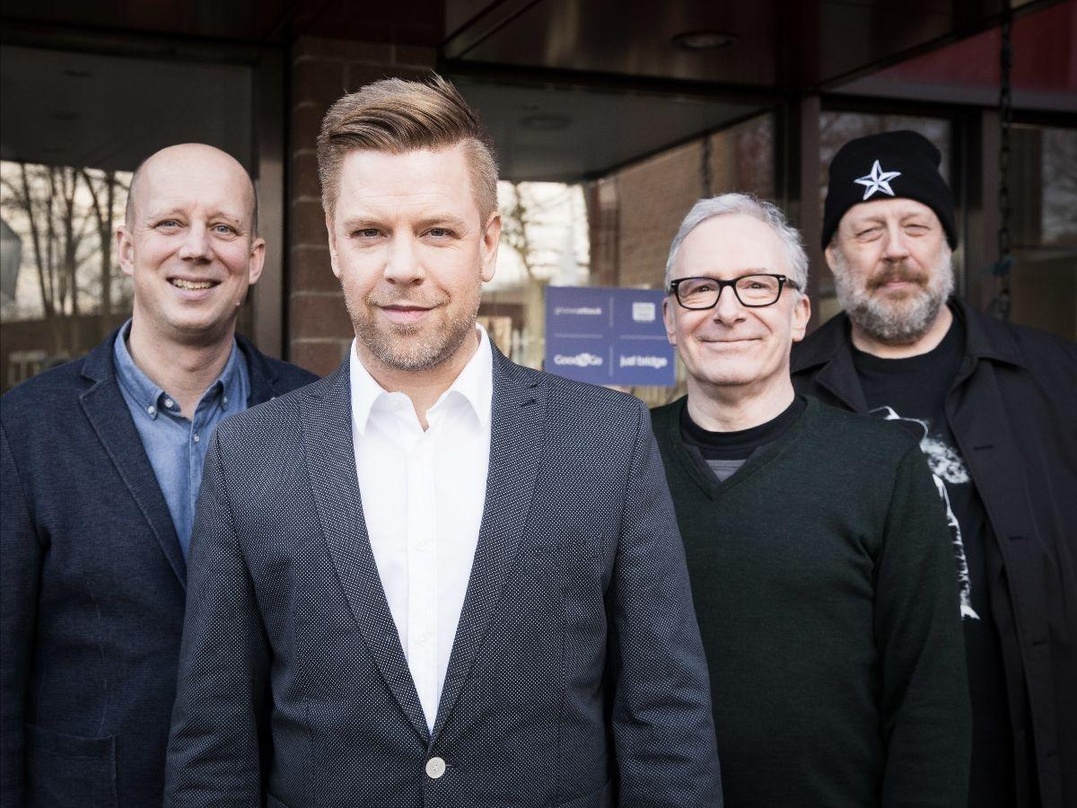 Neue Partner (von links): Manfred Rolef (Management Tom Gaebel), Tom Gaebel (Künstler & Labelbetreiber Tomofon), Lubos Mozis (Label Manager GoodToGo, Rough Trade, Groove Attack) und Matthi...