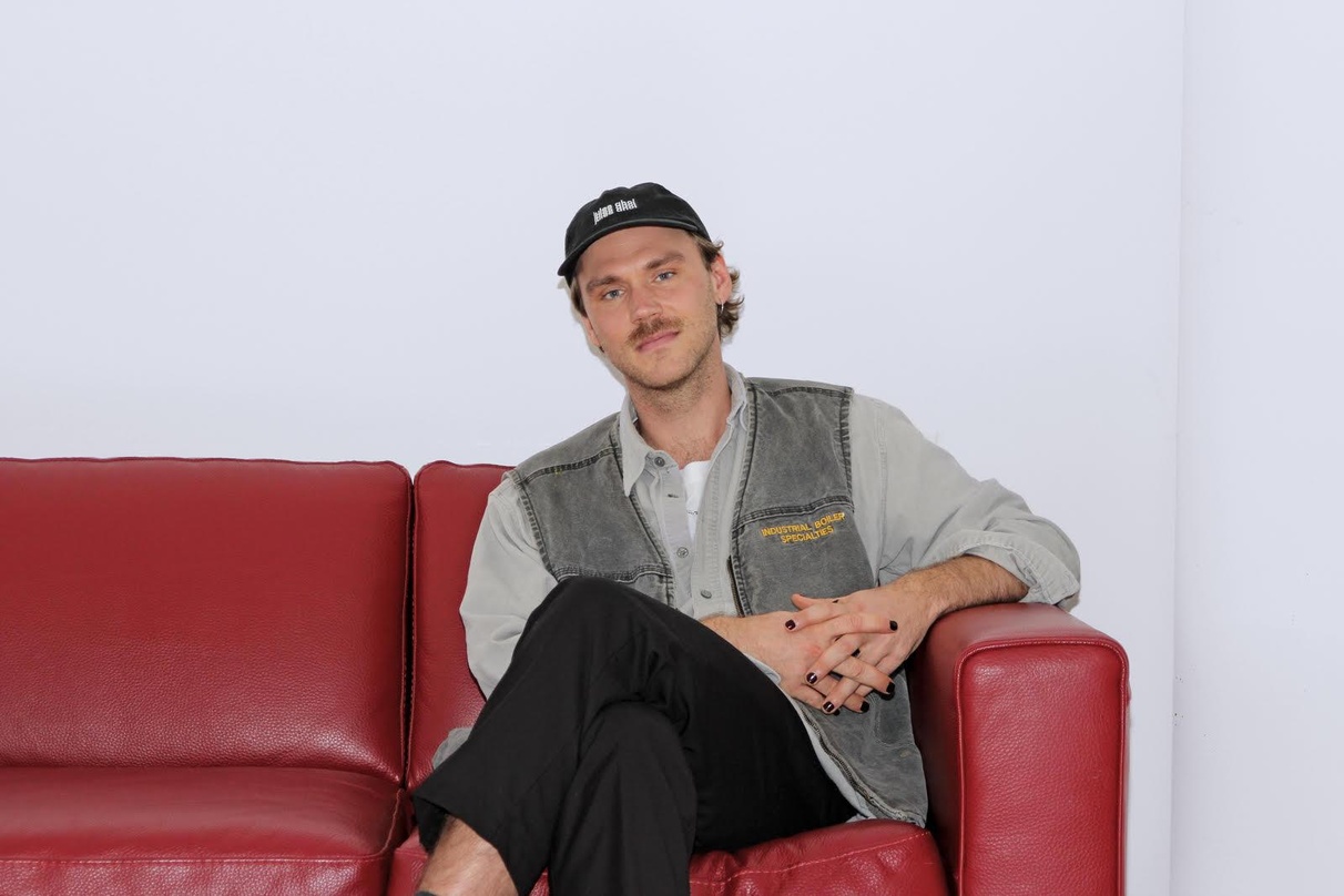 Macht sein eigenes Ding: Indie-Sänger Jules Ahoi