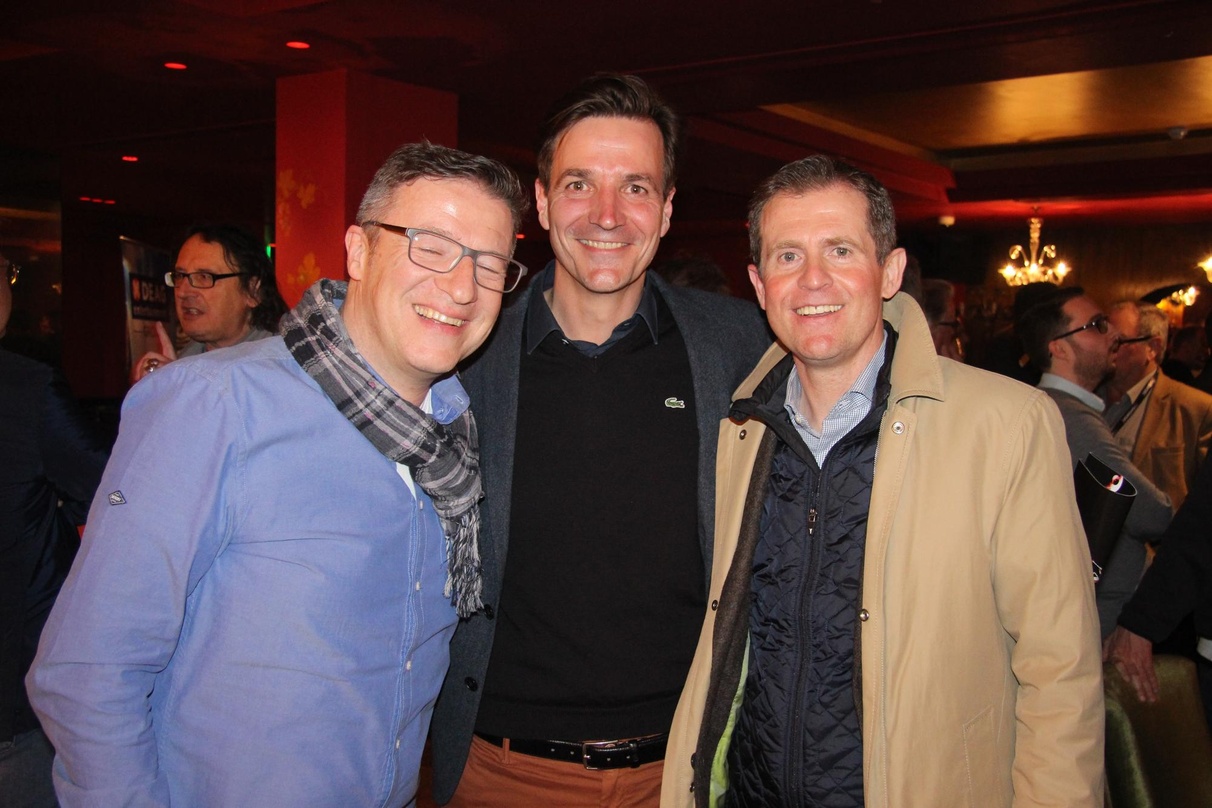Tauschten sich bei der DEAG-Reception aus (von links): Christian Doll (C² Concerts), Christian Diekmann (DEAG) und Arndt Scheffler (white label eCommerce)