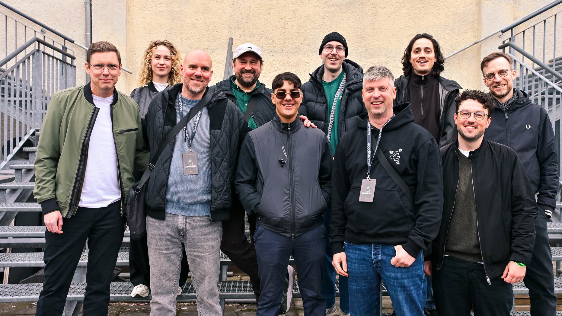 Kamen kürzlich bei einem Konzert von Lacazette in Berlin zusammen (von links): Thorsten Freese (Managing Director Germany, Believe), Lea David (EMP Manager , Believe), Henrik Regel (Baklav...