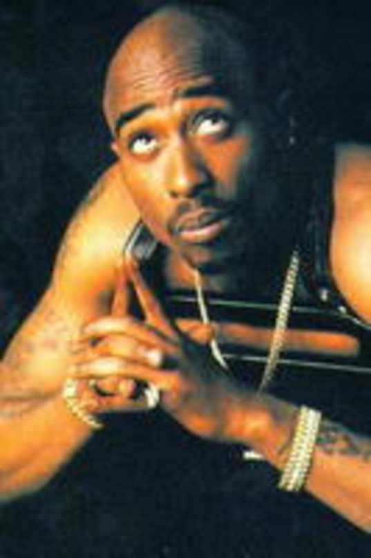 Posthum auf Nr. 1: Tupac