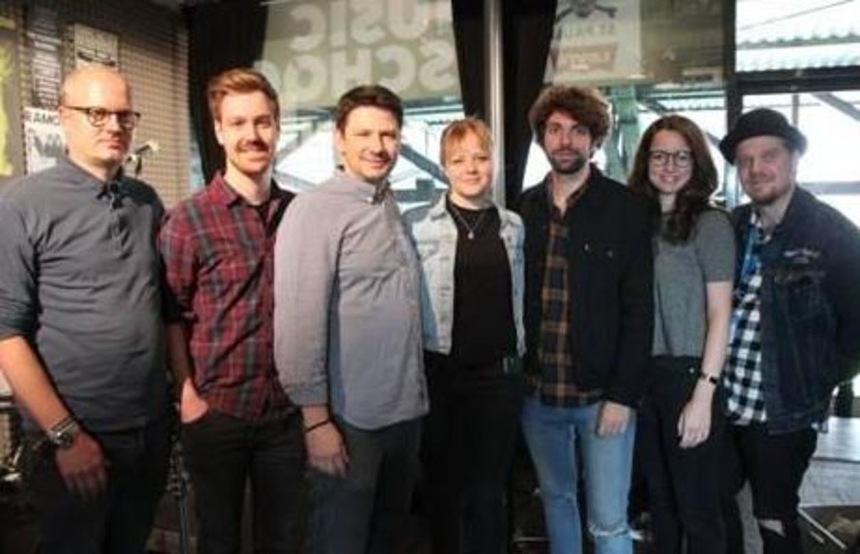 Versammelten sich in Hamburg (von links): Dirk Lange (Managemant 2), Kai Bräunig (Key Account Manager Digital Sales Warner Music), Richard Wernicke (Head of Content & Editorial DACH Deezer...