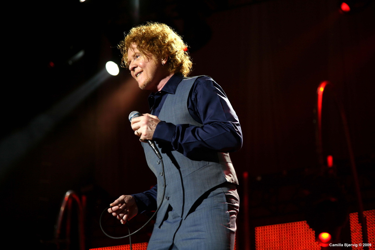 f04303a154d05c32e2eb688044da2b22761174bd19b7b8c9619bc1d5c761ad7e Mit Simply Red letztmals live zu erleben: Mick Hucknall