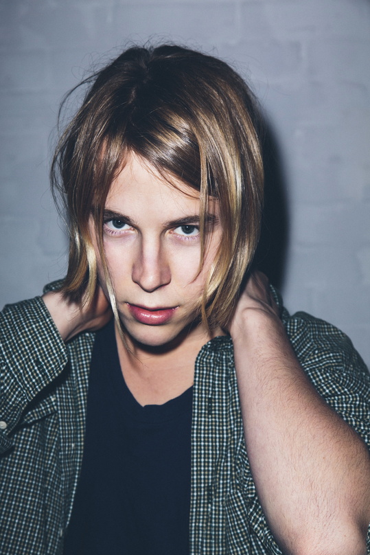 f073e2d27acad3907e9fd69d39d48067c8fe1b674256f1f605a7637aa93cd99e Schnappt sich das Zepter der UK-Album-Charts: Tom Odell