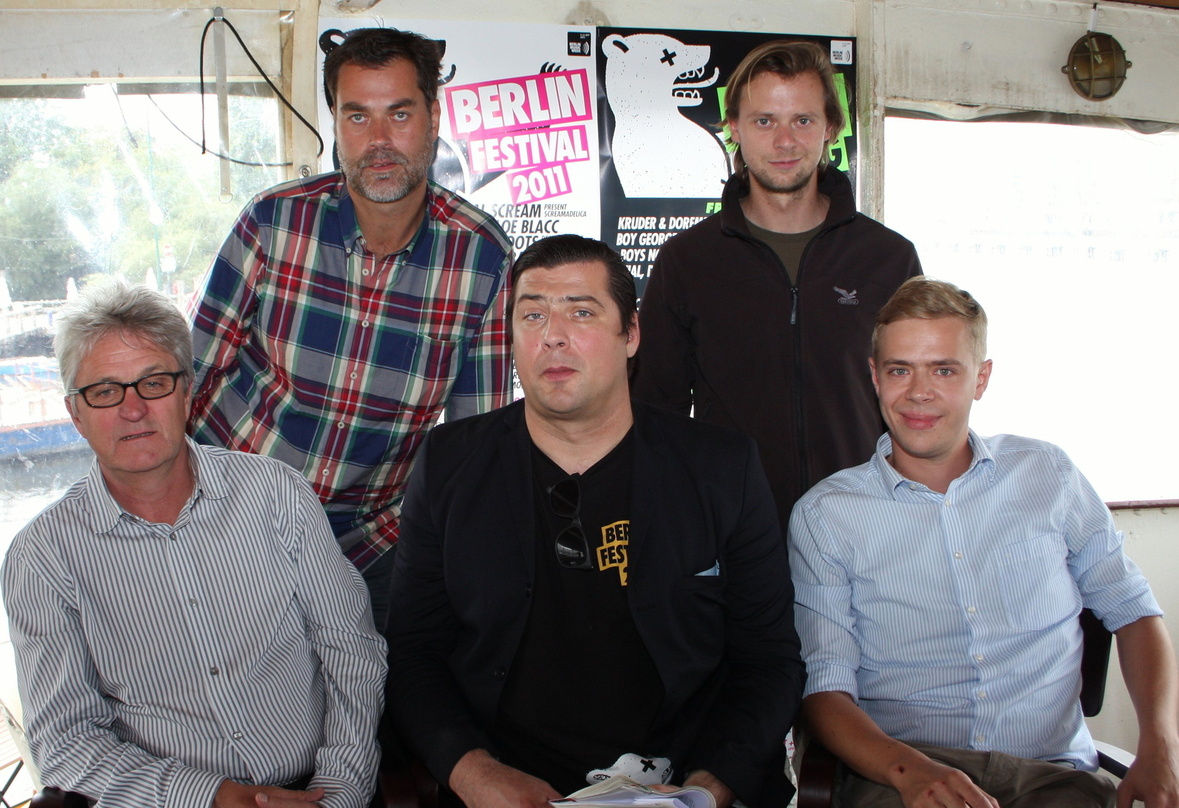 Informierten die Presse übers Berlin Festival 2011: (vorn, v.l.n.r.) Melvin Benn, Conny Opper und Alexander Kralisch sowie (hinten) Carsten Stricker (l.) und Marko Hegner