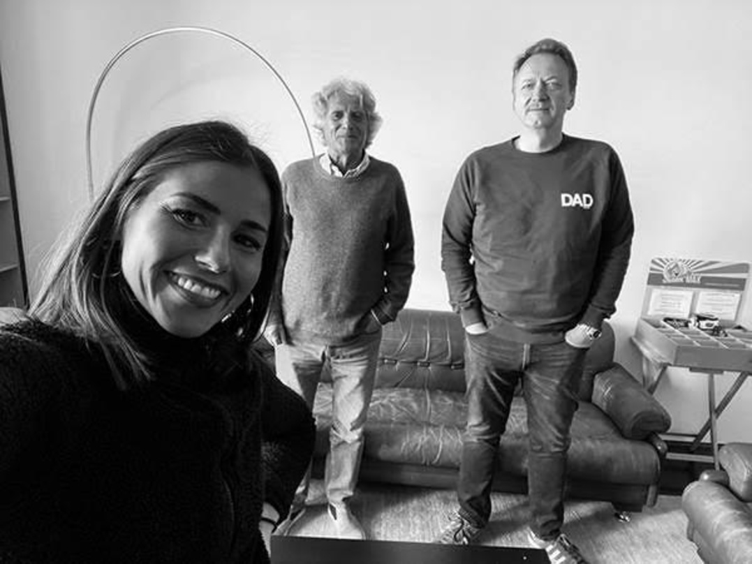 Neue Partner (von links): Sarah Lombardi, Alexander Elbertzhagen (Kick-Media, Pool Position Management) und Markus Hartmann (Ariola und RCA GSA)