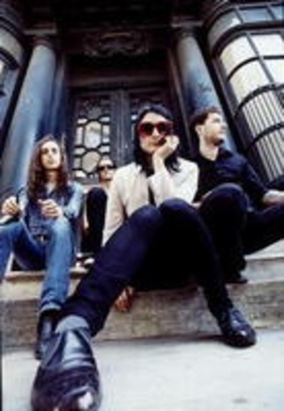 Im Tourangebot von x-why-z- im Herbst: The Datsuns