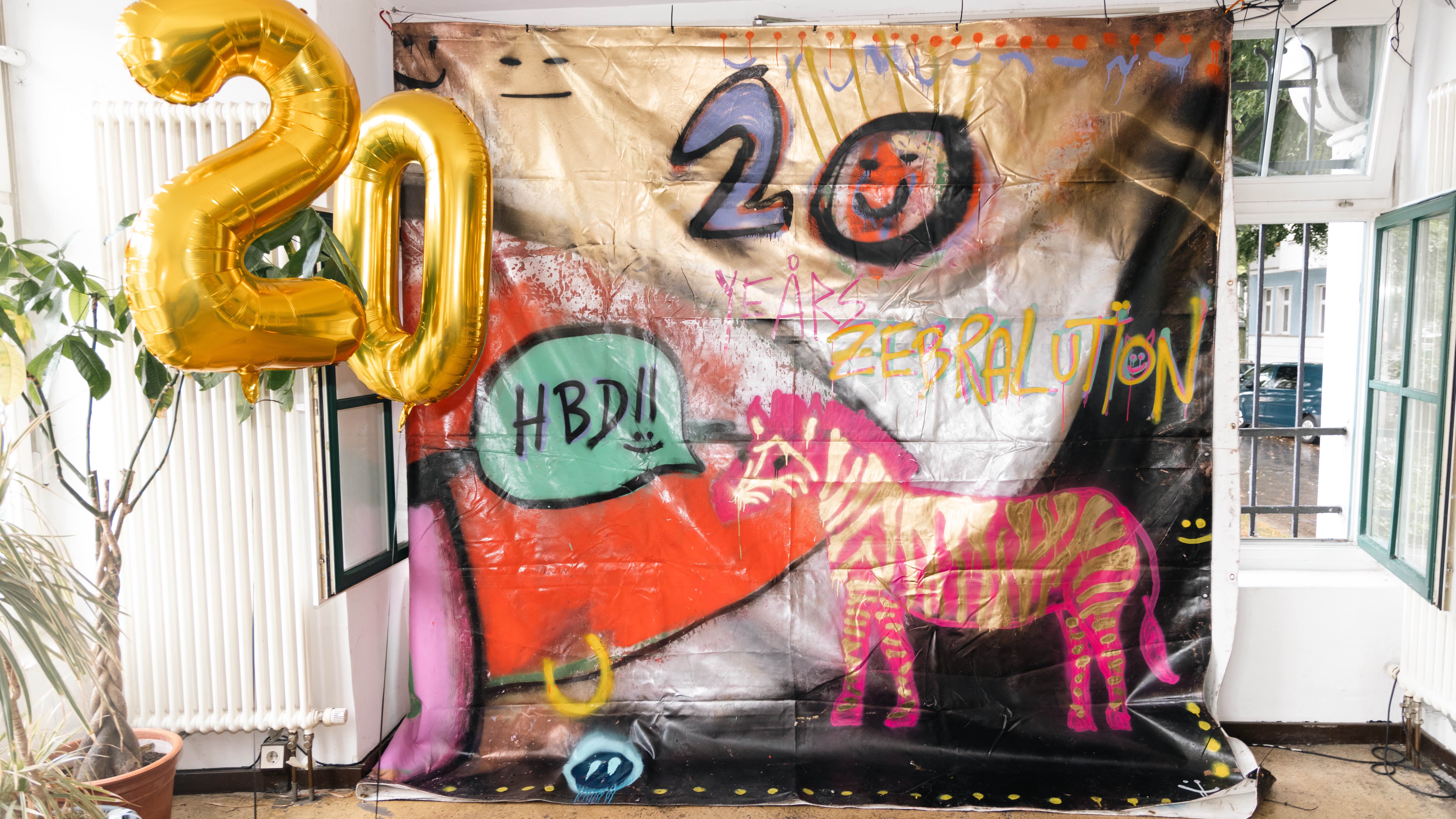 "Happy Birthday Zebralution": das Team des Digitaldienstleisters lud im Sommer 2024 zur Jubiläumsfeier in den FluxBau an der Pfuelstraße.