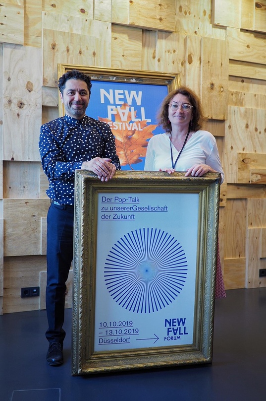 Stellten das New Fall Forum vor: Hamed Shahi (Veranstalter New Fall Festival) und Miriam Koch (Leiterin Amt für Migration und Integration der Landeshauptstadt Düsseldorf)